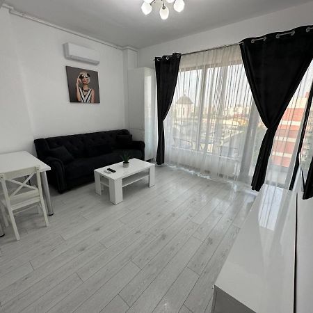 Giulia'S Home Bukares Bagian luar foto