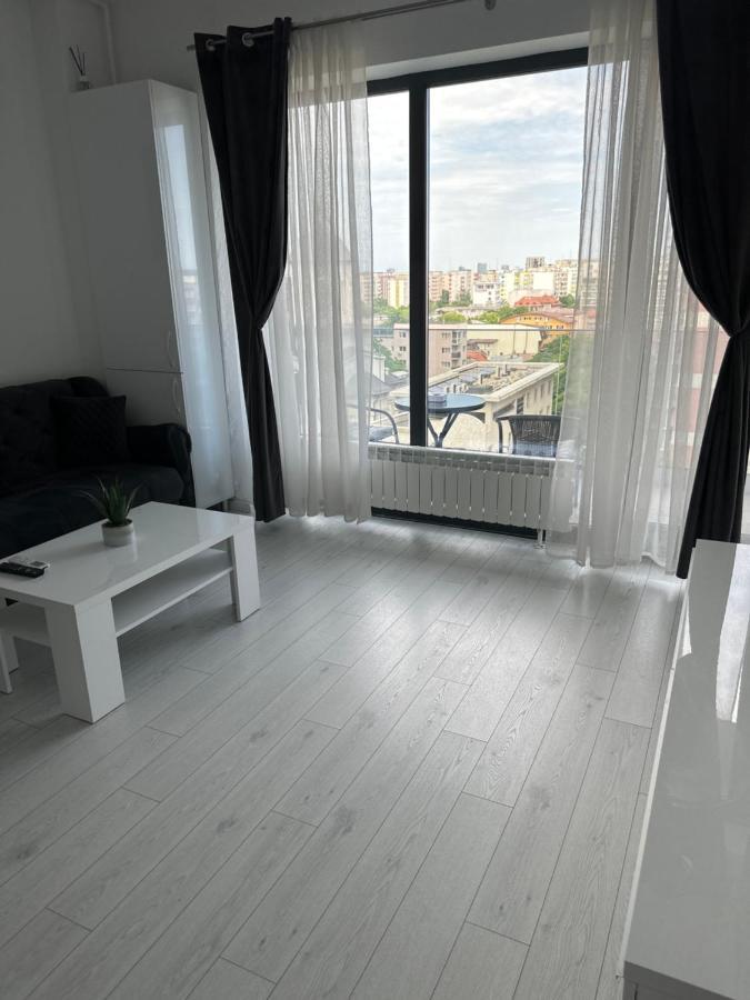 Giulia'S Home Bukares Bagian luar foto